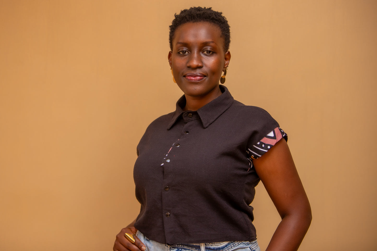 Abigail Linen Crop Top In Black