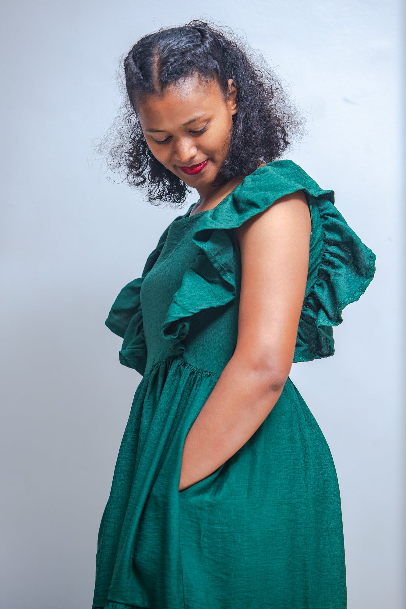 Anya Crepe Ruffle Nursing Dress In Green