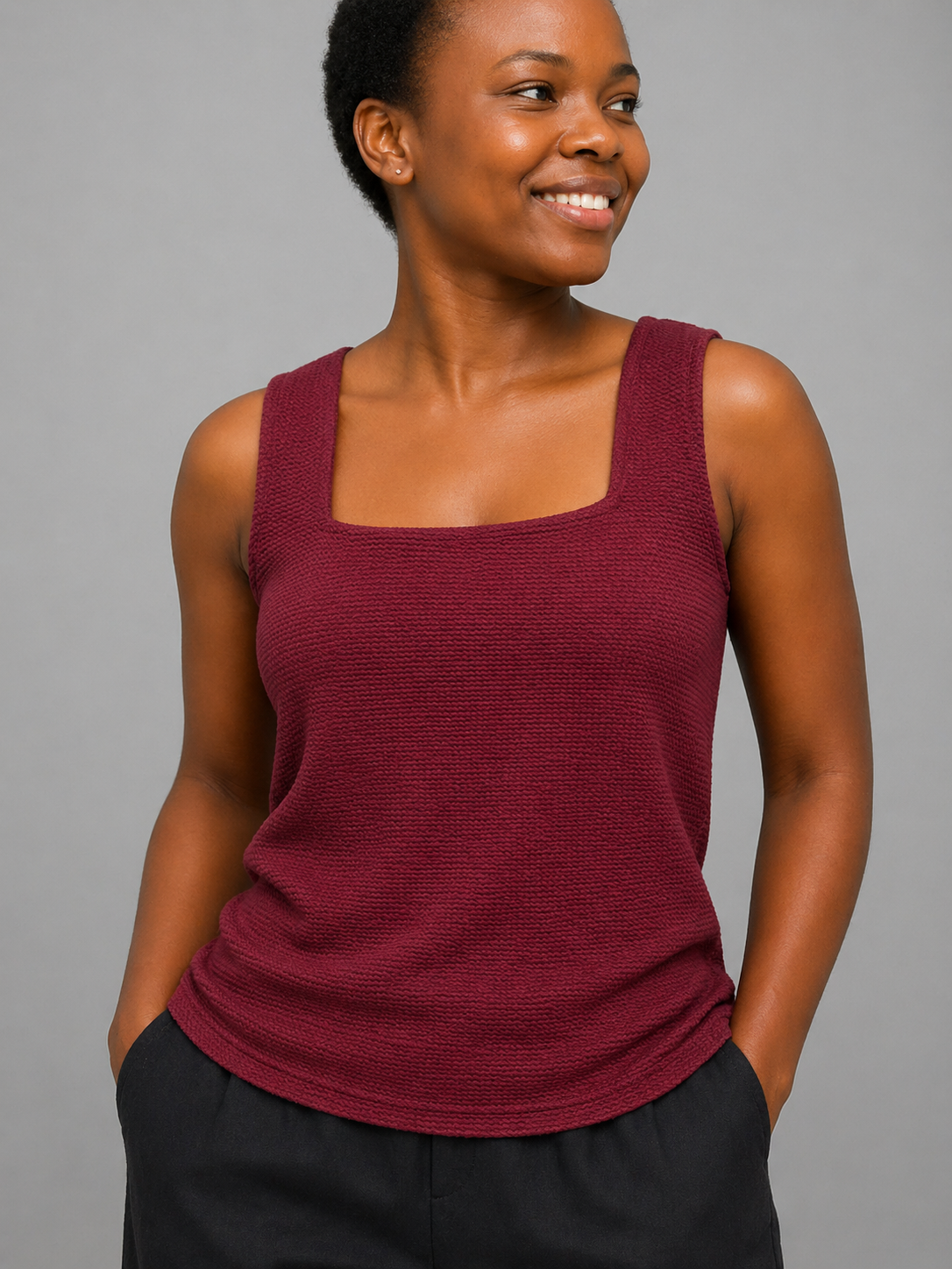 The Vel Textured Sleeveless Top In Maroon
