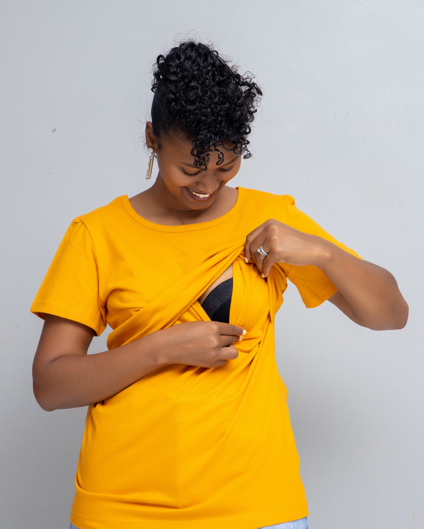 Hita Nursing T-Shirt In Mustard