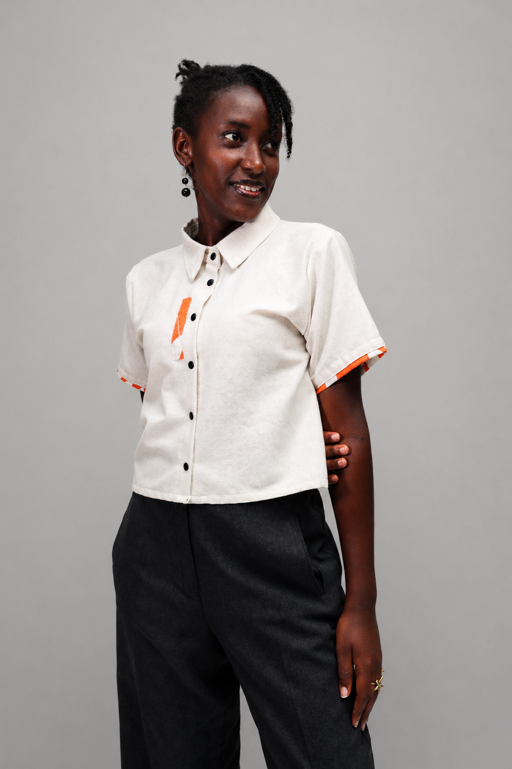 Sani Shirt Linen Crop Top In Cream
