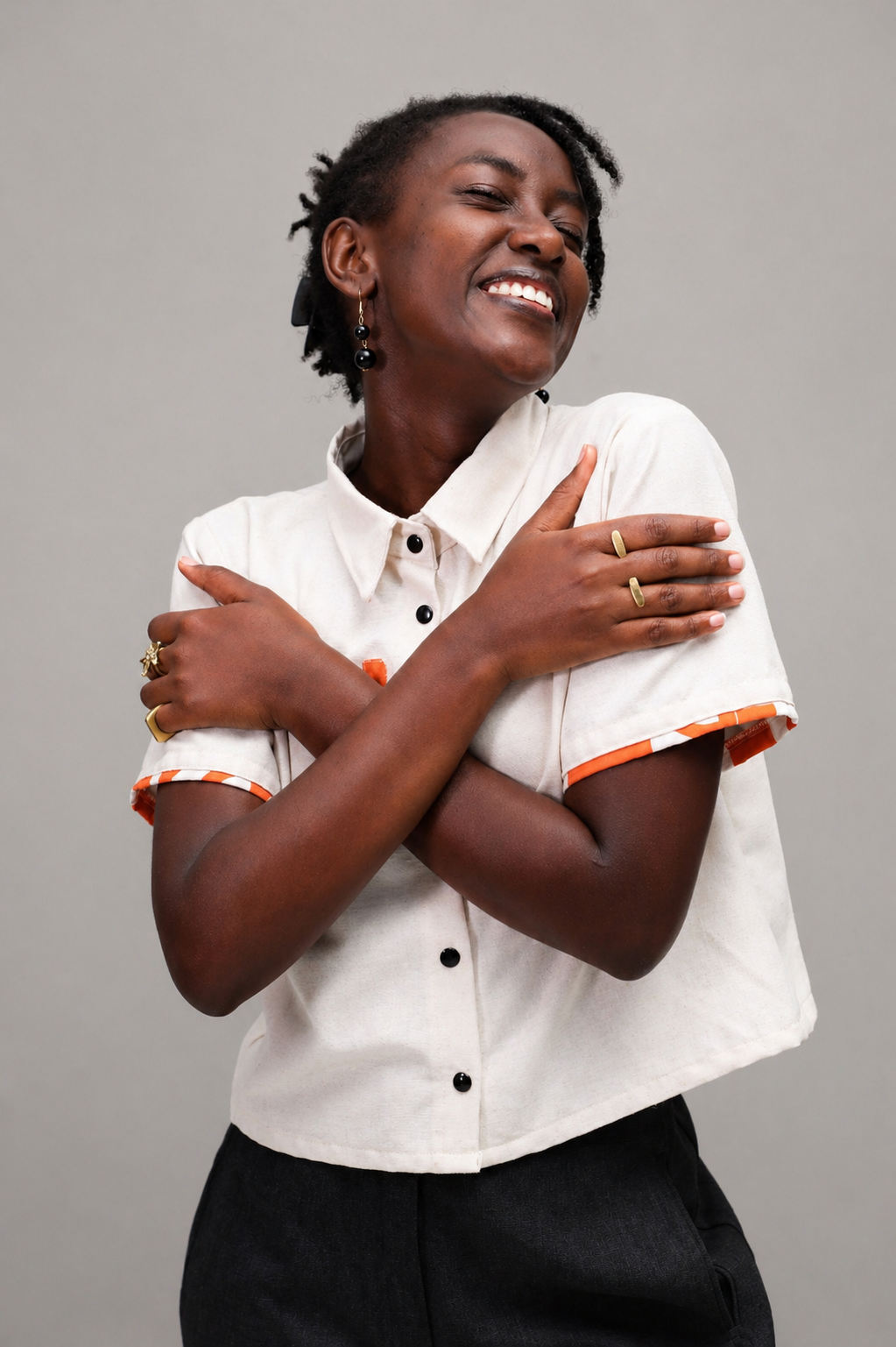 Sani Shirt Linen Crop Top In Cream